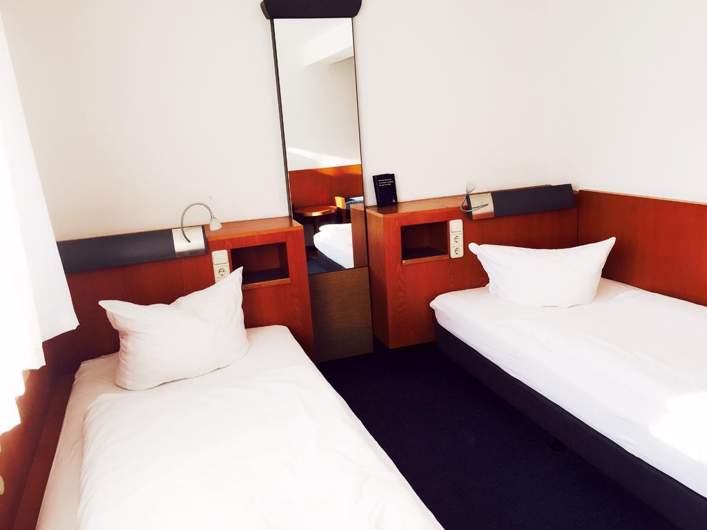 Hotel Imperial Wuppertal Exterior photo